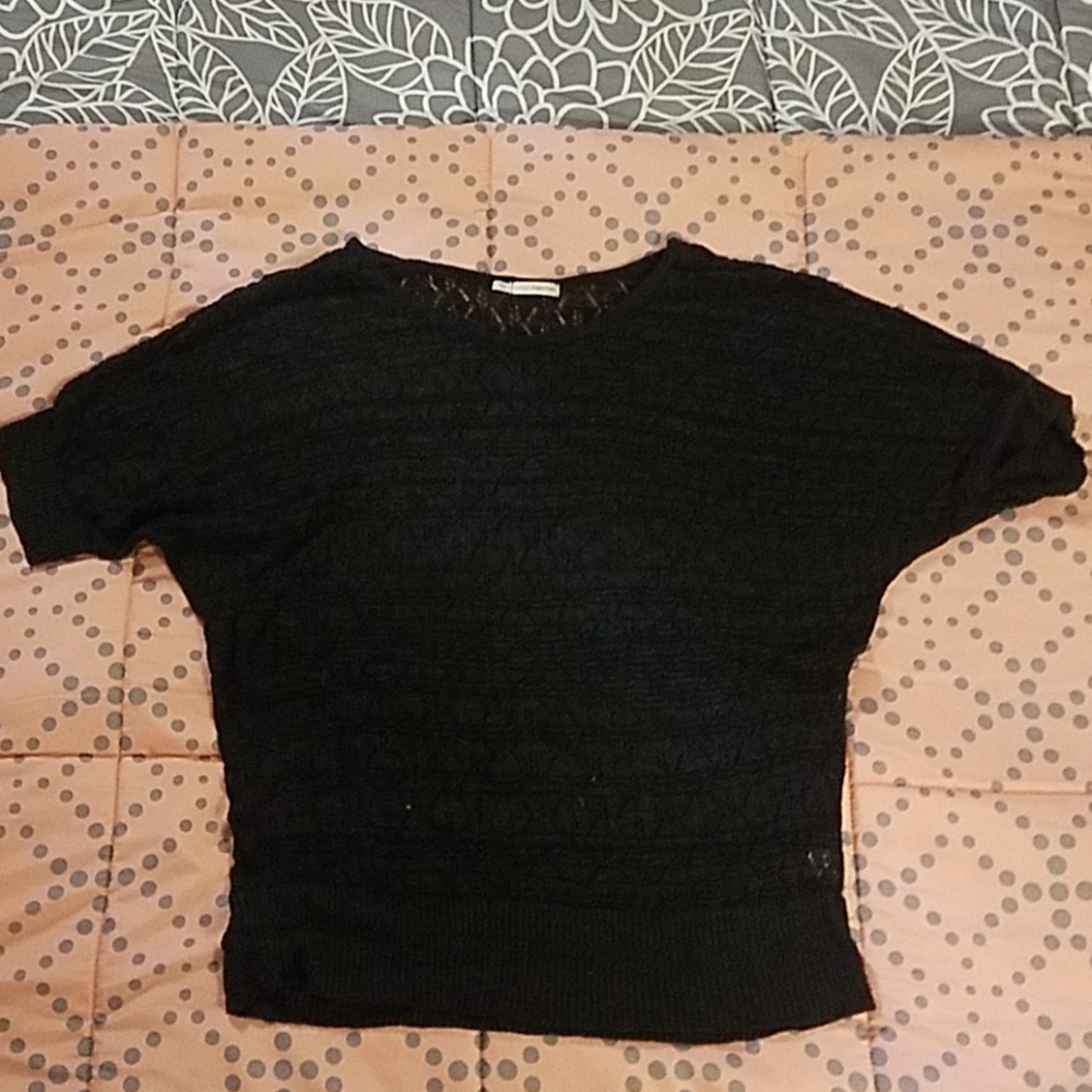 Maurices Short Sleeve Loose Knit Sweater Size 2